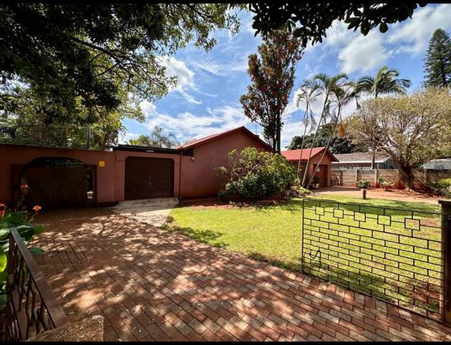 3 BEDROOM HOUSE FOR SALE IN THE ORCHARDS